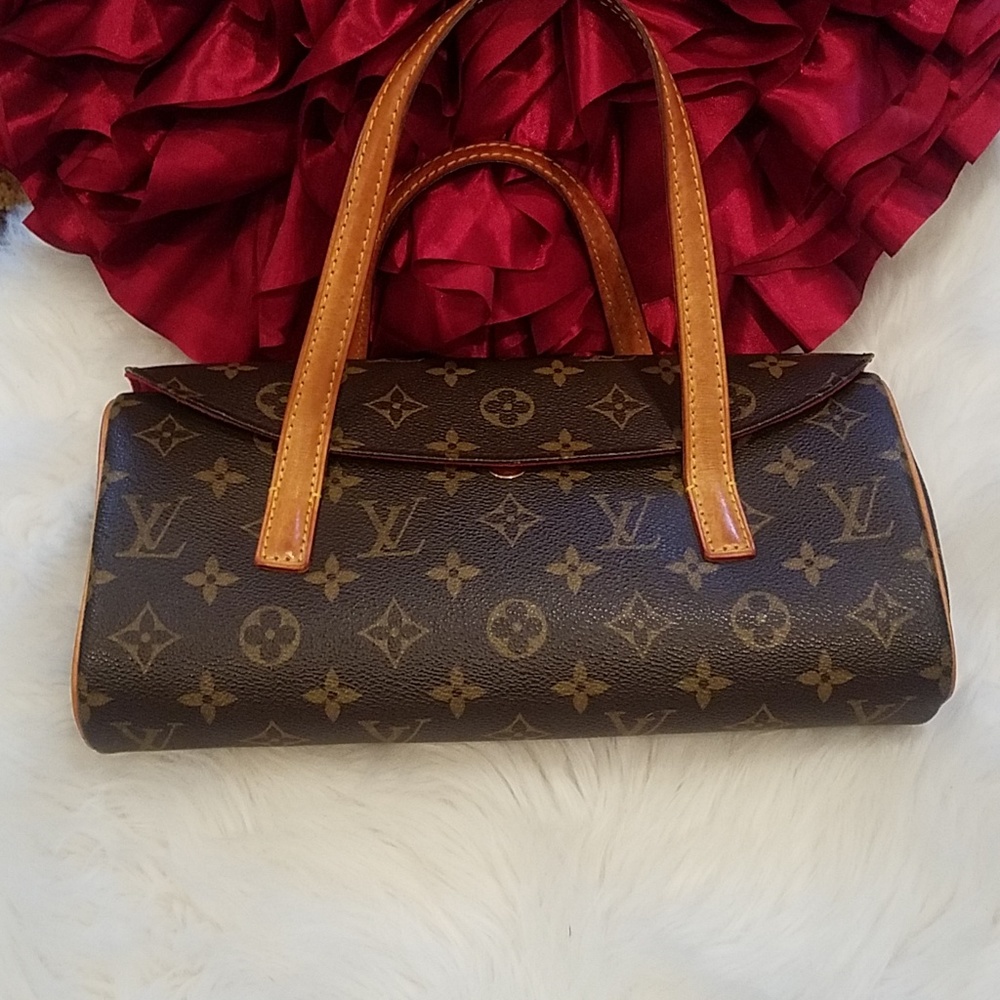 Louis Vuitton small bag